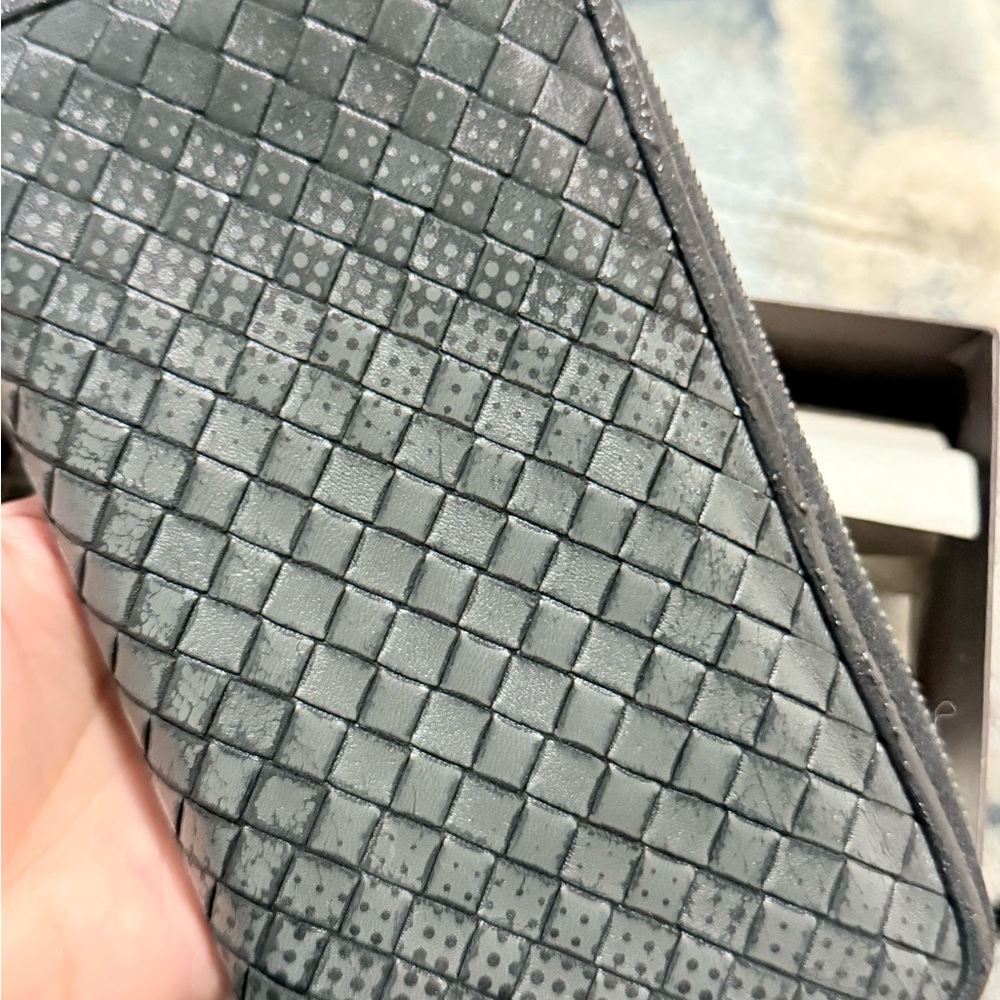 Bottega Veneta  Leather Wallet - Picture 4 of 15